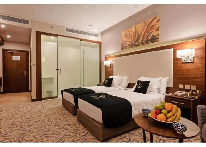 Sunday Emerald Hotel