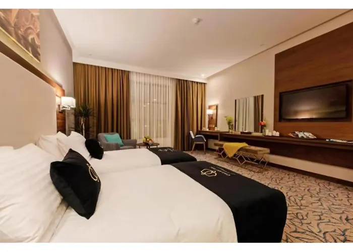 Sunday Emerald Hotel