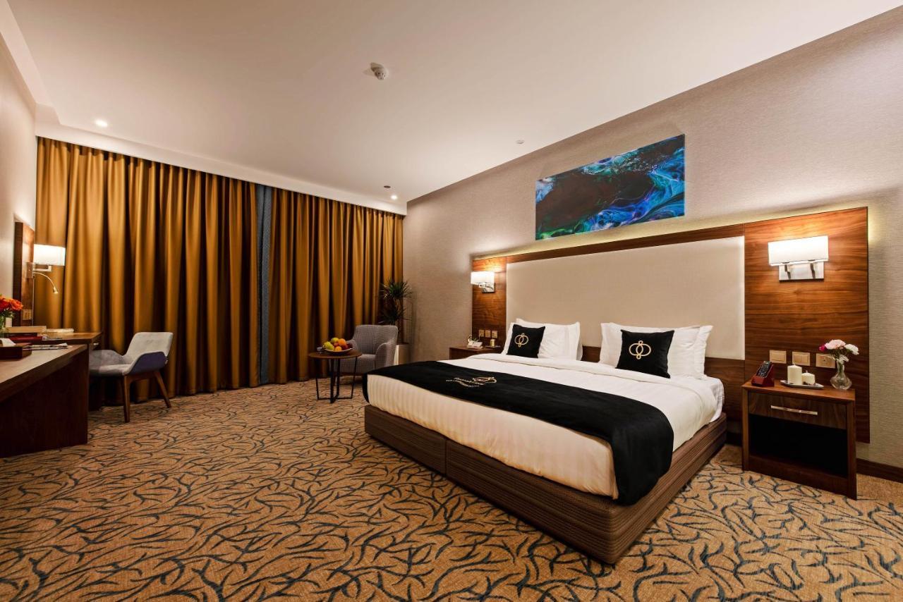 Sunday Emerald Hotel 4*