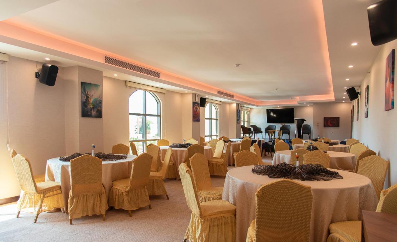 Hotel Sunday Emerald Jeddah