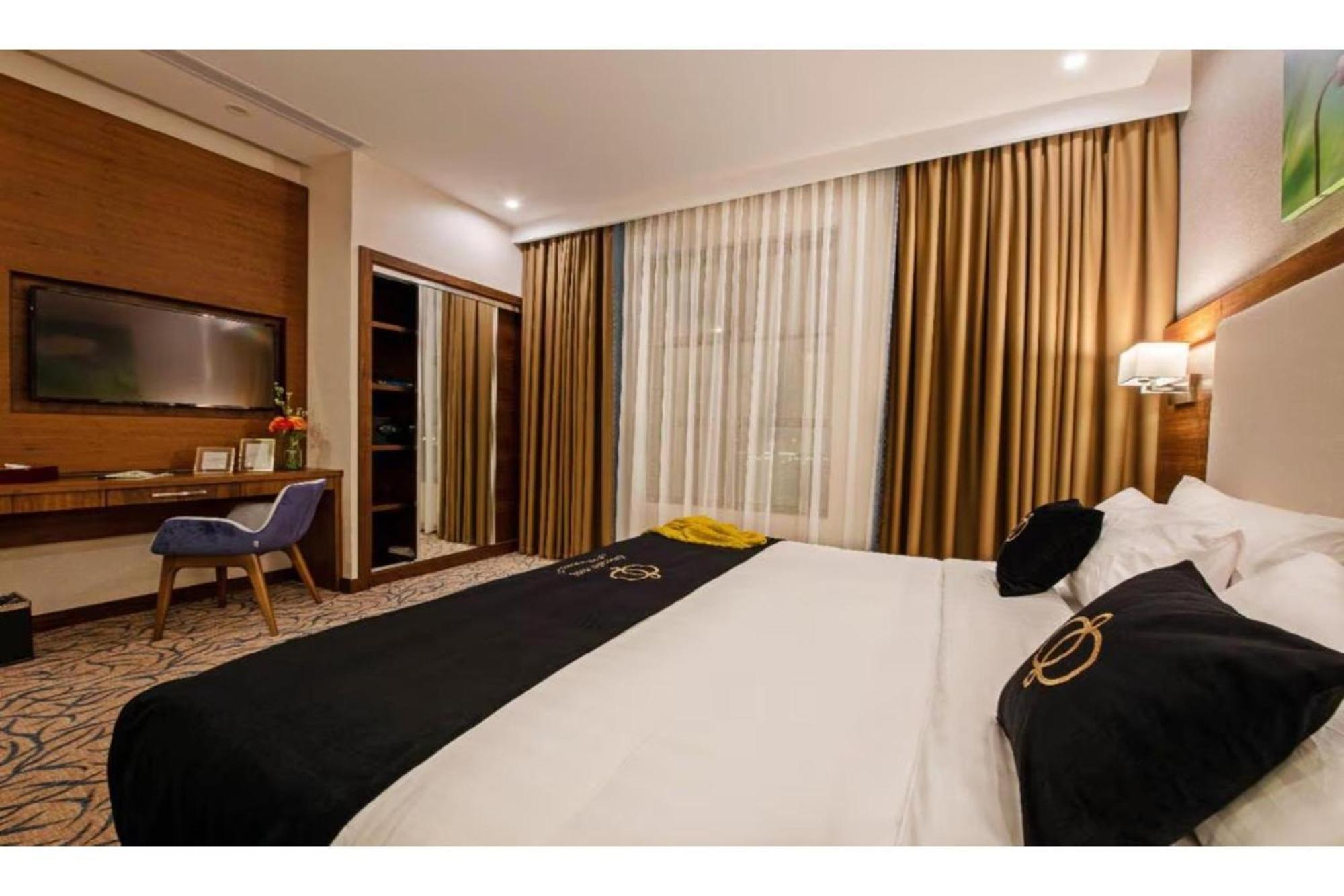 Hotel Sunday Emerald 4*