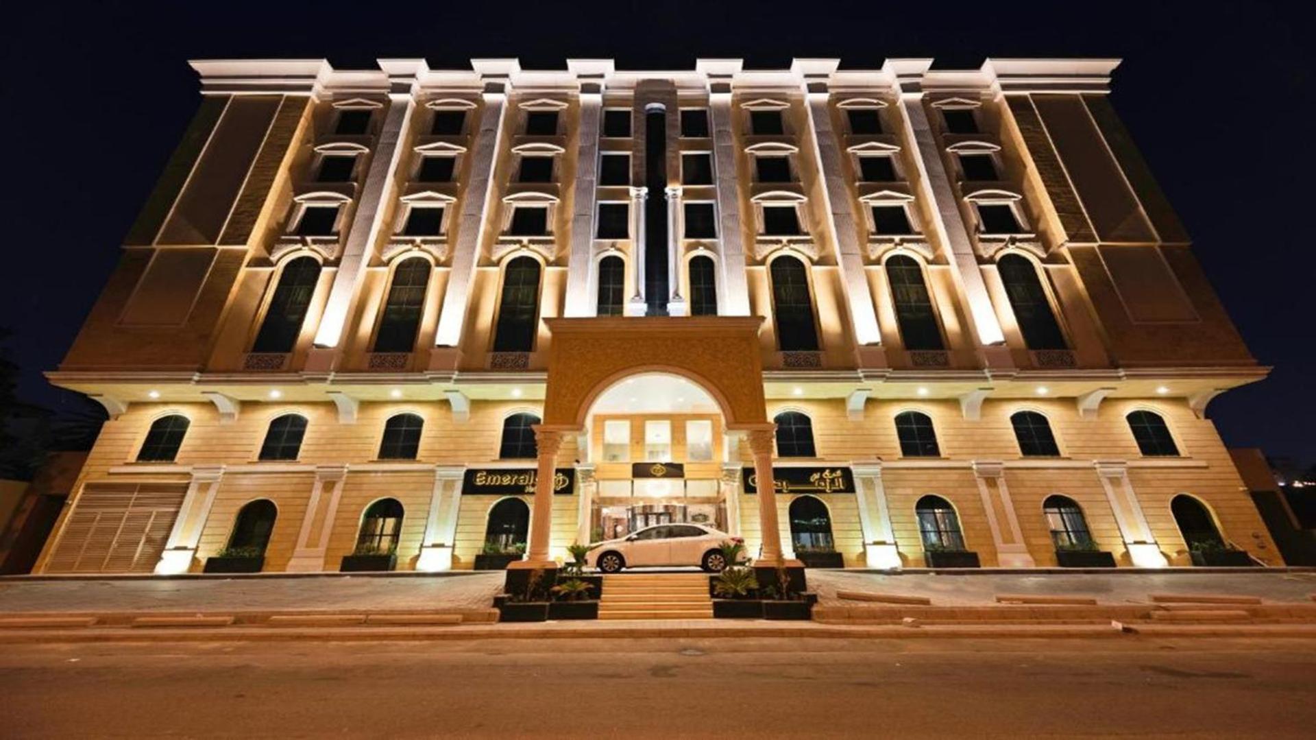 Sunday Emerald Hotel Jeddah